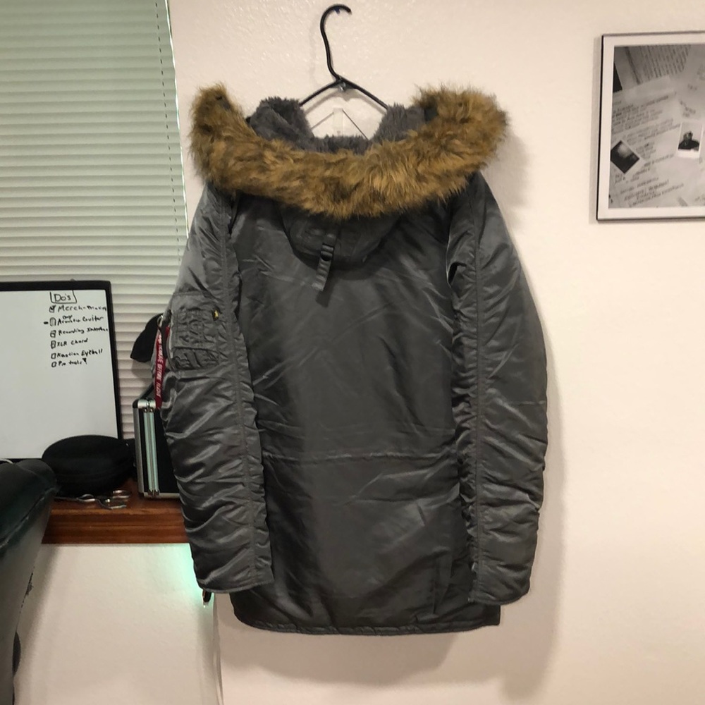 Alpha Industries Snow Jacket - Picture 4 of 6